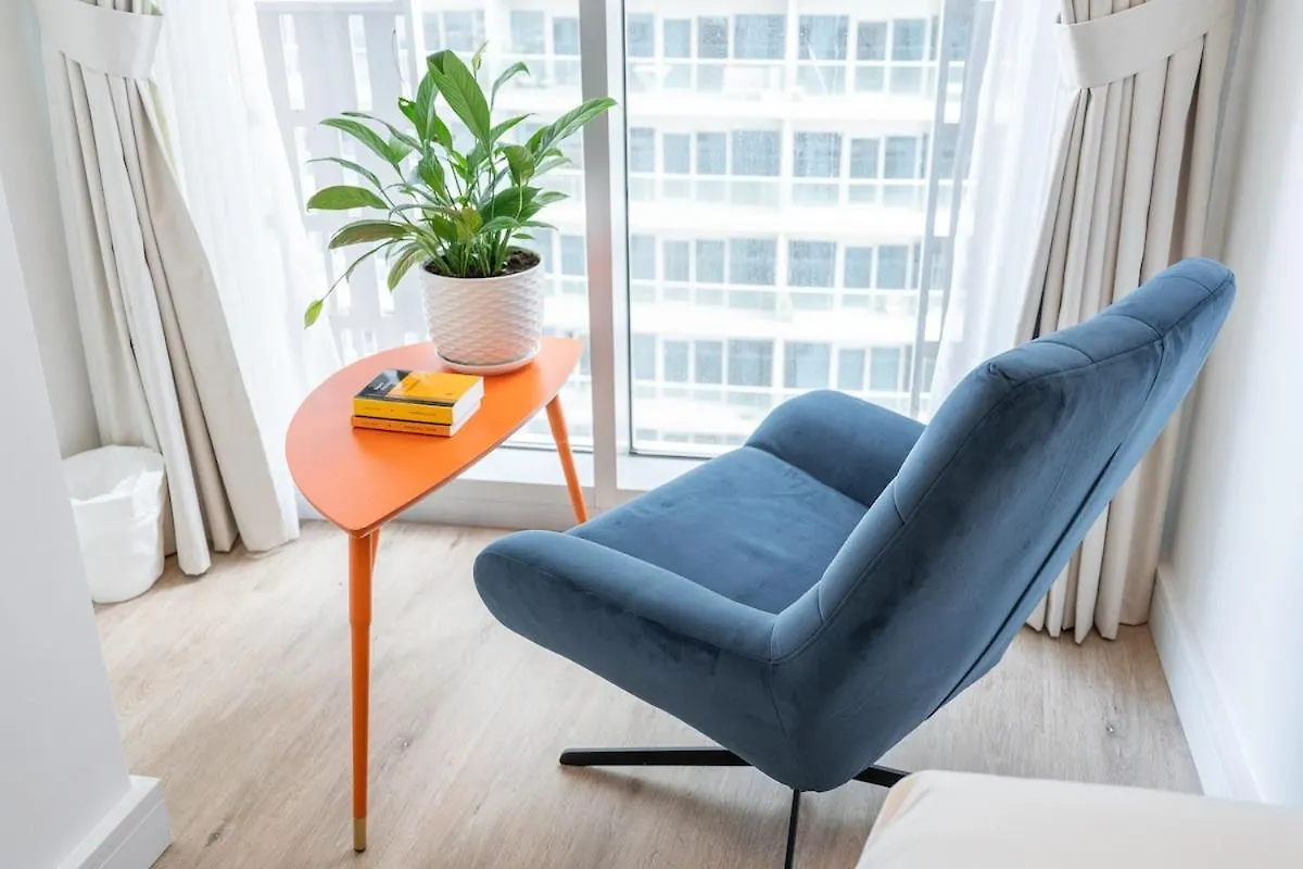 Elegant 2Brs On Vibrant Dubai Marina Walk Apartment