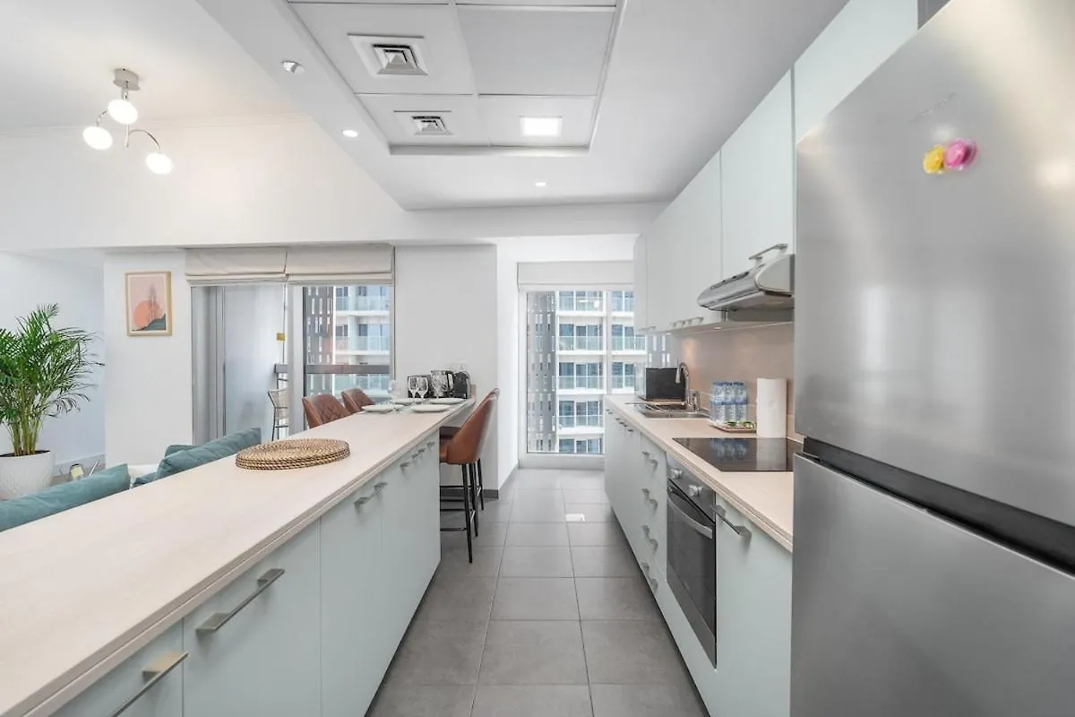 Elegant 2Brs On Vibrant Dubai Marina Walk Apartment United Arab Emirates