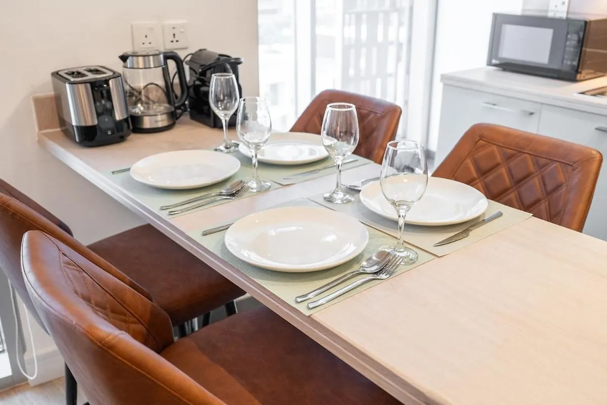 Elegant 2Brs On Vibrant Dubai Marina Walk Apartment United Arab Emirates